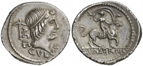 (45 a.C.). Gens Valeria. Denario. (Craw. falta) (FFC. 1175, mismo ejemplar). 3,56 g. Dos ínfimas rayitas en anverso. Bella. Muy rara. (EBC).