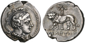 ‡ Italy, Lucania, Velia, stater, c. 305-290 BC, head of Athena right in crested Attic helmet decorated with wreath and wing; above right, Π; below chi...