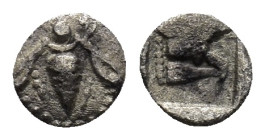 IONIA. Ephesos. (Circa 500-420 BC). AR Tetartemorion. (5mm, 0.12 g) Obv: Bee. Rev: Ε Φ. Head of eagle right within incuse square.