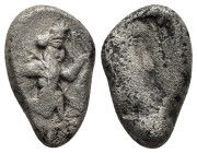 PERSIAN EMPIRE. Achaemenids, 475-420 BC. AR Siglos. (19mm, 5.16 g) Great King running right, holding transverse spear in right hand and bow in left / ...