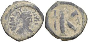 Byzantine
Anastasius I (491-518 AD). Constantinople
AE Half Follis (28.7mm 8.97g)