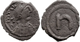 Byzantine
Tiberius II Constantine (578-582 AD). Constantinople.
AE Pentanummium (16mm 1.5g)