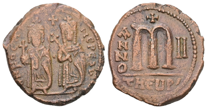 Phocas and Leontia, AD 602-610. AE, Half Follis. 10.26 g. 27.74 mm. Theoupolis (...
