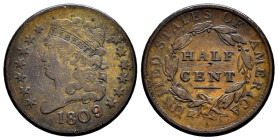 U.S. Coins. Classic Head Half Cents. 1/2 Cent. 1809. Philadelphia. (Km-41). Ae. 5,37 g. Hairlines. Choice VF. Est...200,00. 

Spanish Description: E...