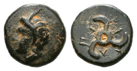 DYNASTS OF LYCIA. Perikles (Circa 380-360 BC). Ae.
Obv: Horned head of Pan left .
Rev: Triskeles.
SNG von Aulock 4257-8.
Condition: Very fine .
Weight...