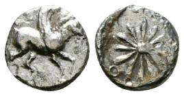 Greek Coins
IONIA. Erythrai. Diobol (Circa 480-400 BC).
Obv: Pegasos flying right.
Rev: Ε - Ρ - Υ - Θ.
Stellate pattern within incuse square.
Conditio...