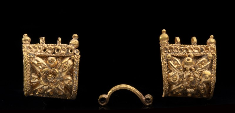 Pair of Etruscan Gold miniature Bauletto Earrings 
First half of 6th century BC...