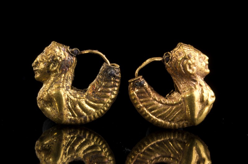 Pair of Etruscan Gold siren-Shaped Earrings
First half of 6th century BC; lengt...