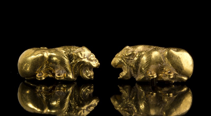 Etruscan Gold Lion-Shaped Belt Hook
First half of 6th century BC; length mm 20 ...
