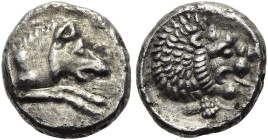 NORD-PERSIEN. Andragoras, 3. Jh. v. Chr.(?) Andragoras, 3. Jh. v. Chr.(?) Diobol ø 10mm (1.08g). ca. 260 - 250 v. Chr.(?) Vs.: Vorderteil eines n. r. ...