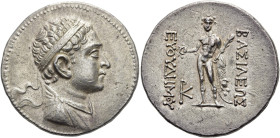 KÖNIGREICH BAKTRIEN. Euthydemos II., ca. 190 - 186 v. Chr. Euthydemos II., ca. 190 - 186 v. Chr. Tetradrachme ø 31mm (16.93g). Vs.: Drapierte Büste mi...