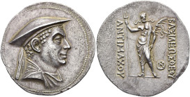 KÖNIGREICH BAKTRIEN. Antimachos I. Theos, ca. 178 - 170 v. Chr. Antimachos I. Theos, ca. 178 - 170 v. Chr. Tetradrachme ø 34mm (16.76g). Vs.: Drapiert...