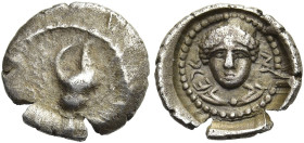 LYKIEN. DYNASTEN. Mithrapata. Mithrapata. Obol ø 13mm (1.32g). 390 - 370 v. Chr. Mzst.Tlos. Vs.: Seeschnecke. Rs.: "mith", frontale Büste des Apoll im...