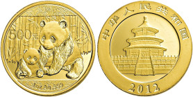 CHINA. VOLKSREPUBLIK. Seit 1949. Seit 1949. 500 Yuan (31.04g). 2012. Panda mit Jungem, rechts Wertangabe / Pagode, darunter Jahreszahl. Riffelrand. 1 ...