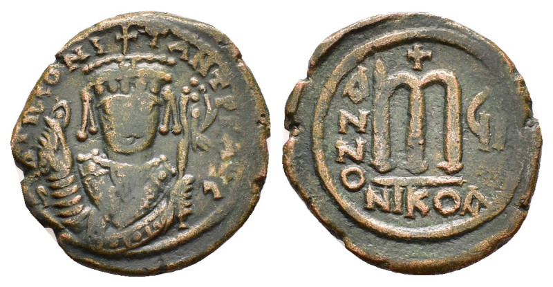 TIBERIUS II CONSTANTINE (578-582). Follis. Nicomedia.

Obv : D m TIb CONSTANT P ...