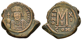 MAURICE TIBERIUS (582-602). Follis. Constantinople.

Condition : Good very fine.

Weight : 12.97 gr
Diameter : 33 mm