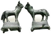 ANCIENT ROMAN BRONZE BULL STATUETTE.(1st - 2nd Century).Ae.

Condition : Good very fine.

Weight : 52.81 gr
Diameter : 54 mm