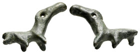 ANCIENT ROMAN BRONZE DEER STATUETTE.(1st - 2nd Century).Ae.

Condition : Good very fine.

Weight : 18.68 gr
Diameter : 47 mm