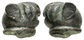 ANCIENT ROMAN BRONZE APPLIQUE.(1st- 3rd Century).Ae.

Condition : Good very fine.

Weight : 21.28 gr
Diameter : 19 mm