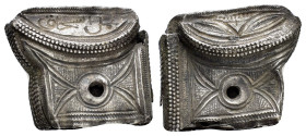 ANCIENT ISLAMIC MILITARY BUCKLE.(7st-9th century).Ae.

Condition : Good very fine.

Weight : 9.89 gr
Diameter : 33 mm