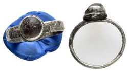 ANCIENT ROMAN SILVER RING.(1st-2nd century).Ae.

Condition : Good very fine.

Weight : 3.85 gr
Diameter : 22 mm
