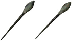 ANCIENT ROMAN BRONZE SPEAR HEAD.(Circa 2th Century).Ae.

Condition : Good very fine.

Weight : 12.23 gr
Diameter : 126 mm