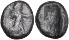 Greek Asia. Persia, Achaemenid Empire. Darios I to Xerxes II (c. 485-420 BC). AR Siglos. Obv. King in running-kneeling stance right, holding spear and...