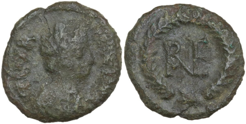 Ostrogothic Italy, Theoderic (493-526). AE Decanummium, Rome mint, 512-522. Obv....