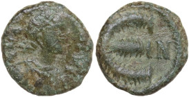 Anastasius I (491-518). AE Pentanummium. Nicomedia mint. Obv. DN ANASTASIVS PP AV. Diademed, draped and cuirassed bust right. Rev. Large Є; N to right...