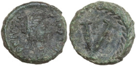 Justin I (518-527). AE Pentanummium, Ravenna mint. Obv. DN IVSTINI PP AV. Diademed, draped and cuirassed bust right. Rev. Large V; above, star; all wi...