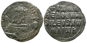 Ca. AD 913-959.
Constantine VII Porphyrogenitus with Romanus I Ae. follis, Constantinople. [+ RωMAҺ ЬAS]ILЄVS RωM; frontal bust of Constantine VII, be...