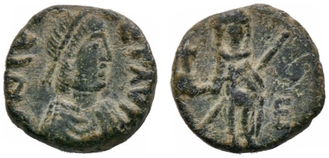 Kaiserzeit. Leo I. 457-474. Nummus (AE-11 mm) -Constantinopolis-. Brustbild im H...