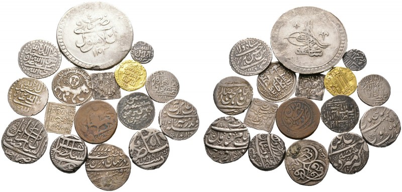 16 Stücke: ORIENTALEN. Dabei Fatimidischer Golddinar (Al Mahdi, um 920, leicht b...