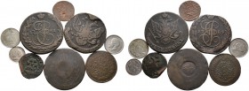 9 Stücke: Dabei RUSSLAND. Kupfermünzen zu 5 Kopeken 1781 KM und 1789 EM; GBR, Sixpence 1926 und Threepence 1915; GUATEMALA, Real 1899 sowie etwas Kupf...
