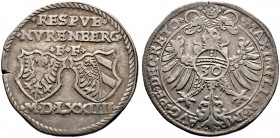 Nürnberg, Stadt. 1/2 Reichsguldiner zu 30 Kreuzer 1574. Ähnlich wie vorher. Ke. 153, Slg. Erl. 223. 
selten, kleiner Schrötlingsfehler am Rand, sehr s...