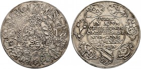 Nürnberg, Stadt. 1/2 Pflegamtsguldiner 1580. In einem Lorbeerkranz zwei Stadtwappen, darum sind die Wappen der 16 Nürnberger Pflegämter angeordnet: Wö...