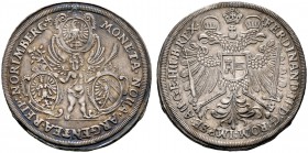 Nürnberg, Stadt. Taler o.J. (1637?). Ähnlich wie vorher, jedoch der Adler im oberen Schild nun rechts blickend und ohne Jahreszahl. Ke. 252, Slg. Erl....