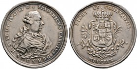 Schleswig-Holstein-Plön. Friedrich Karl 1729-1761. Silbermedaille 1759 von P.H. Goedecke. Brustbild im Harnisch mit umgelegtem Dänischen Elefantenorde...