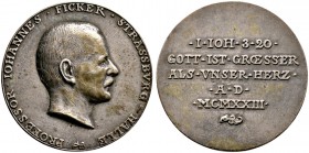 Medailleure. Silbermedaille 1923 auf den Geheimrat Prof. Johannes Ficker. Dessen Kopf nach rechts / Schrift in fünf Zeilen. Gebh. 17. 35,5 mm, 10,78 g...