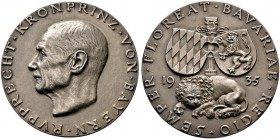 Medailleure. Silbermedaille 1935 auf den 66. Geburtstag des bayerischen Kronprinzen Rupprecht. Dessen Kopf nach links / Ruhender Löwe vor Säule mit de...