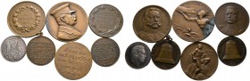 Lots. 7 Stücke: 2x Bronzemedaille 1924 auf die St. Petersglocke des Kölner Doms (40 mm, 1 Ex. tragbar), Bronzemedaille 1919 auf die Unterzeichnung des...