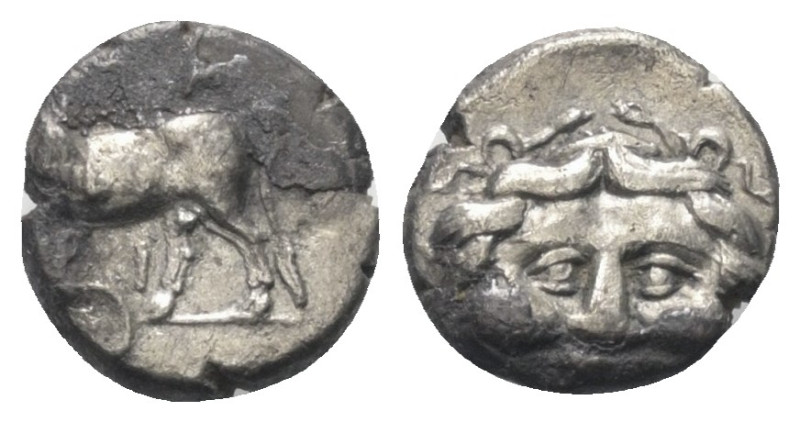 Mysien. Parion.

 Hemidrachme (Silber). 4. Jhdt. v. Chr.
Vs: Stier mit zurück...