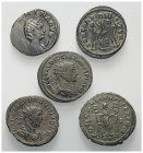 Römische Münzen - Lots. Kaiserzeit.


Lot (5 Stück, Bronze): Antoniniani der Salonina (gest. 268 n. Chr), Severina (Kaiserin 270 - 275 n. Chr.), Ca...