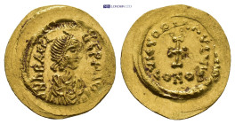 Heraclius, 610-641. Tremissis (Gold, 16mm, 1.48 g), Constantinople, 610-613. dN hЄRACLIЧS PP AVC Draped and cuirassed bust of Heraclius to right, wear...
