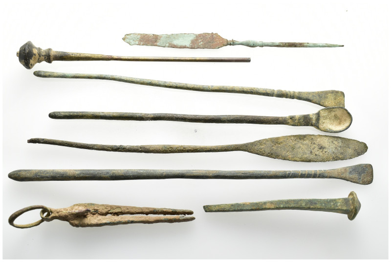 Medical instrument lot 8 pieces SOLD AS SEEN NO RETURNS.