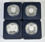 Lettland, kl. Konvolut von 1 Lats Stücken. Enthalten sind: 2000, 2002, 2003 und 2006. 4 Stück. In Originaletui (zum Teil bestoßen) mit Zertifikat. Pol...