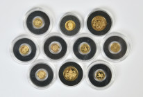 Kl. Konvolut von modernen Goldmünzen und Goldmedaillen. Insgesamt ca. 6,13 g. Feingold. 10 Stück. In Kapsel (zum Teil leicht beschädigt) Polierte Plat...