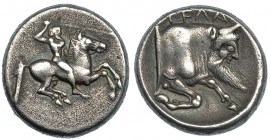 SICILIA. Gela. Didracma (490-475 a.C.). A/ Jinete galopando a der. con lanza. R/ Toro androcéfalo a der., encima: CELA(S). AR 8,42 g. COP-255. SBG-800...