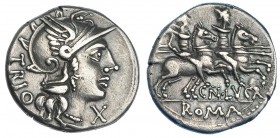 LUCRETIA. Denario. Roma (136 a.C.). TRIO en el anv. FFC-822. SB-1. MBC+/EBC-.
