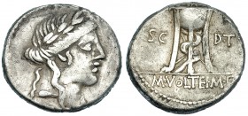 VOLTEIA. Denario. Roma (81 a.C.). A/ Cabeza laureada de Apolo a der. R/ Trípode con serpiente enrrollada en su pata central; S.C., D. T. M. VOLTEI, M....